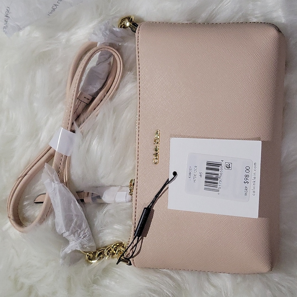 Calvin Klein Hayden Key Item Saffiano Top clutch
